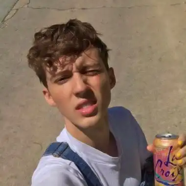 6686体育钻石作者Rose