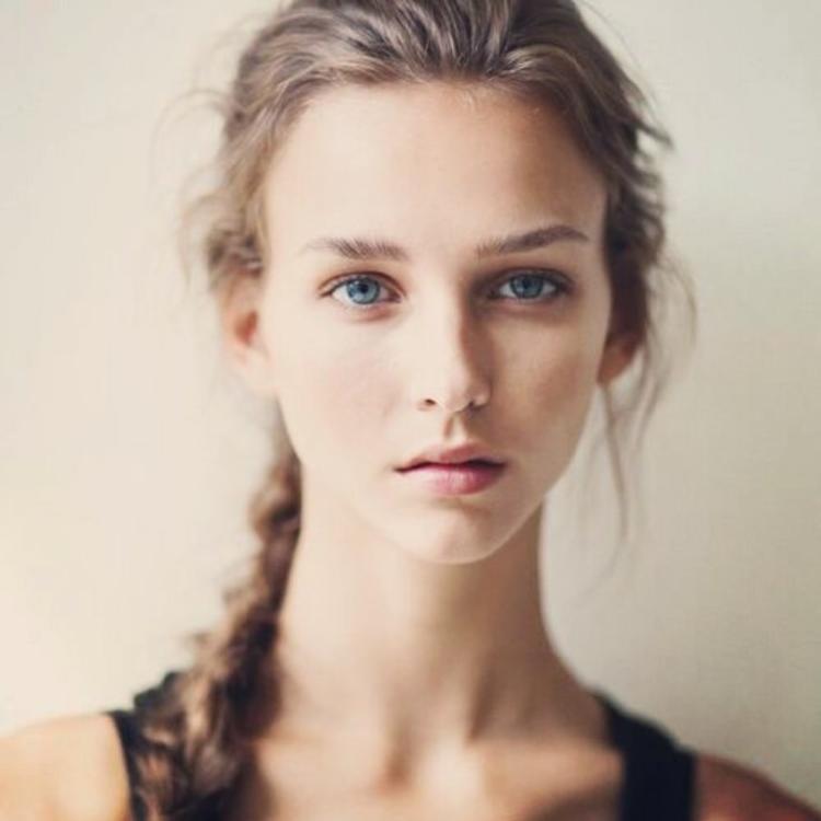 6686体育银牌作者Briar